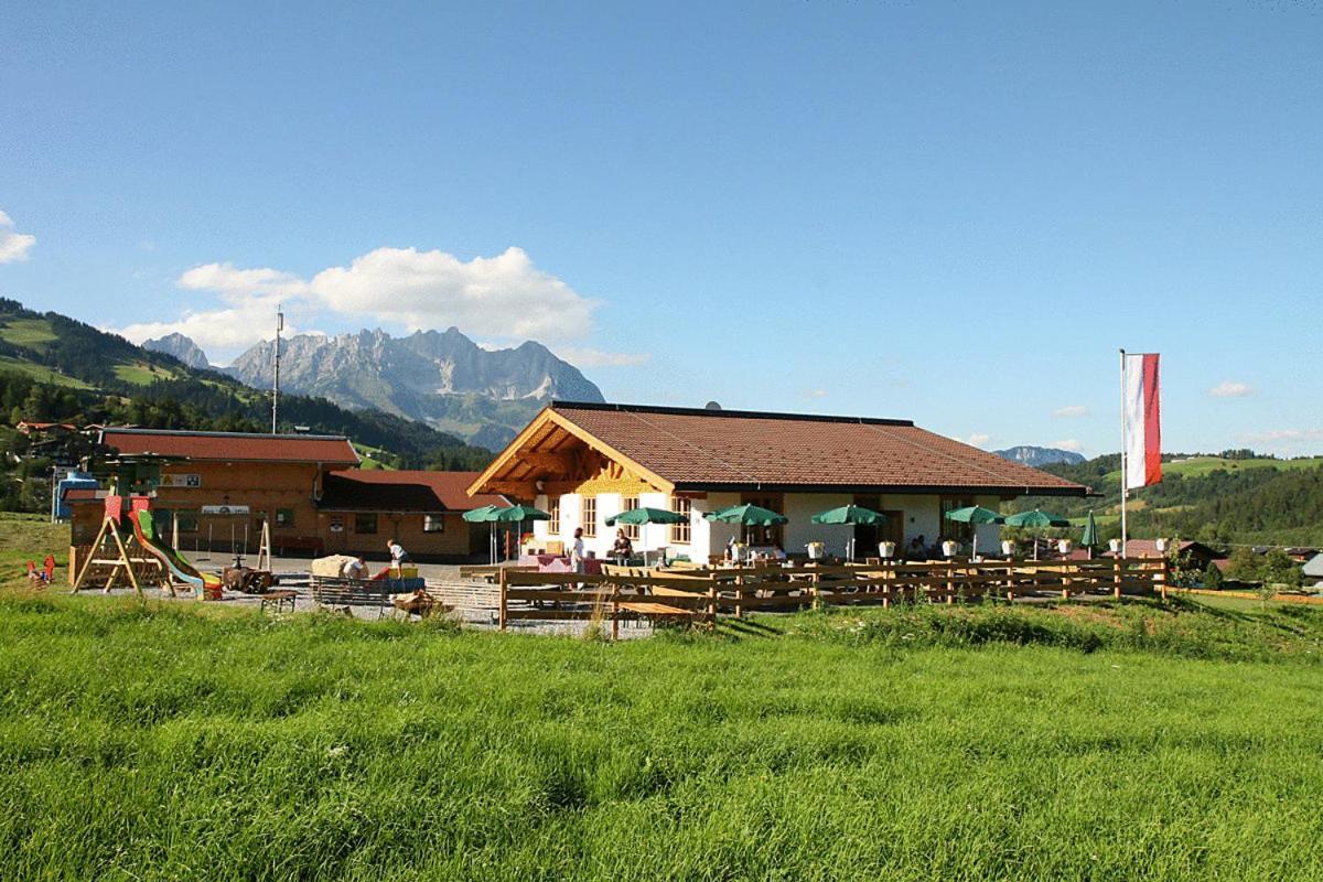 Hotel Hubertus Mit Erlebnislandgasthof Reitherwirt Kitzbühel Exterior foto